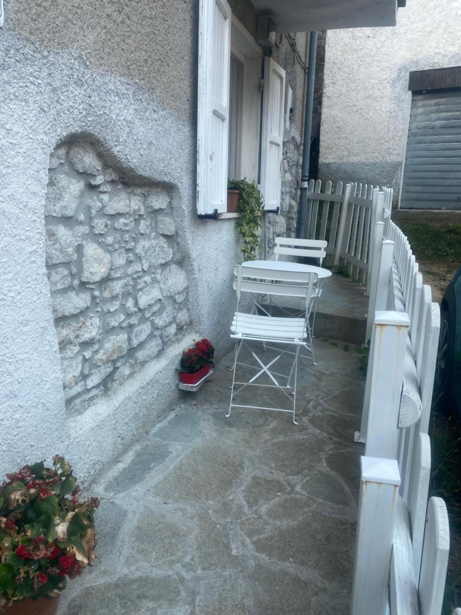 Jolie Petite Maison Chez Barbara Garbagna Exteriér fotografie